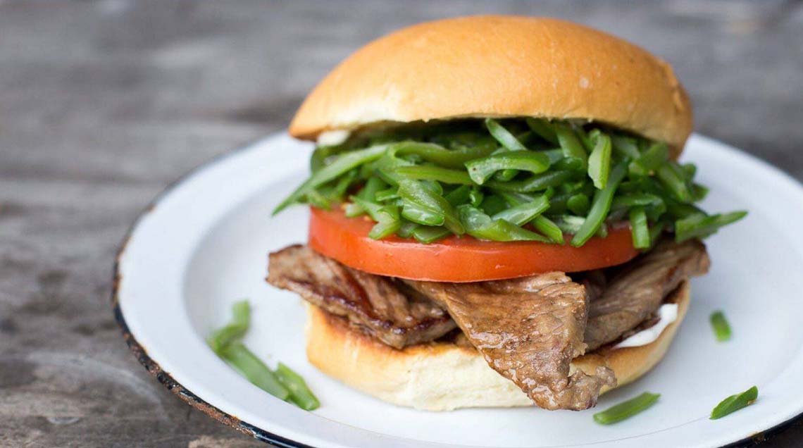 ساندویچ چاکارِرو بوقلمون